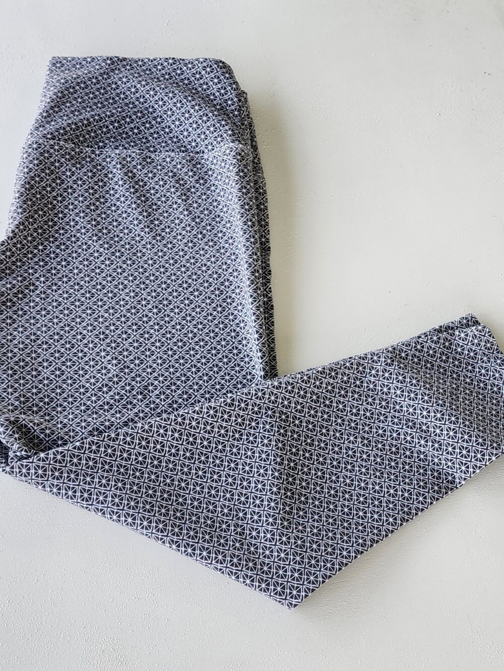 Lulu-B Grey Patterned Slim Leg Pants - Picture 4 of 9